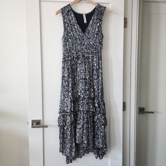 Anthropologie Dress Vneck Sleeveless Black and White Size Medium - Picture 2 of 14